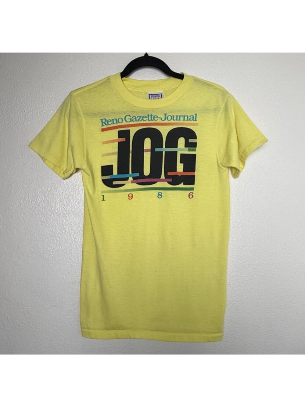 Vintage '86 Reno Gazette-Journal Jog Yellow T-Shirt M 38-40 USA Made (Fits Small
